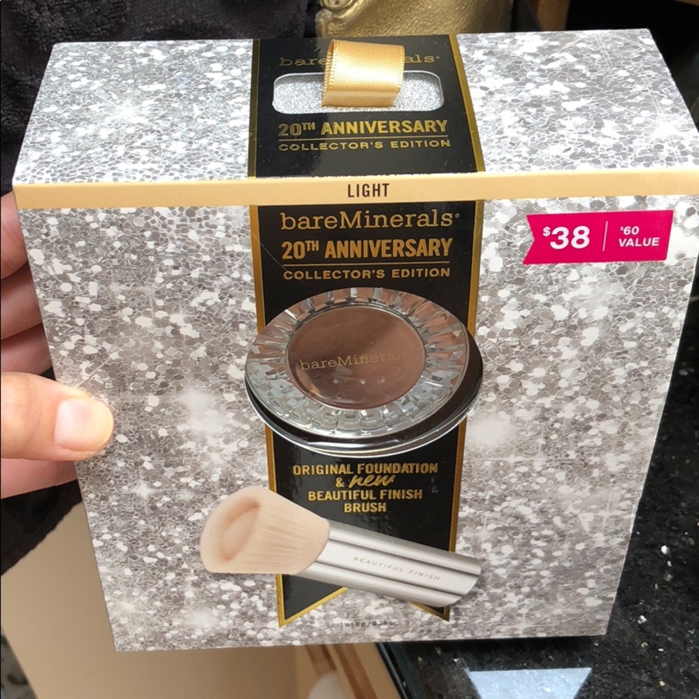 BareMinerals Anniversary Foundation